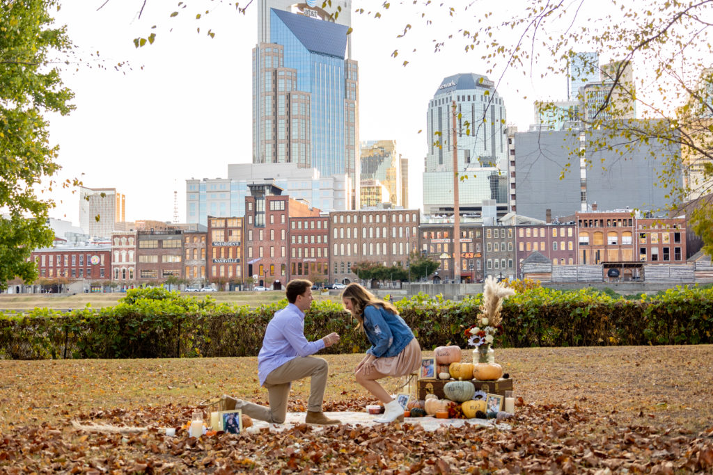 nashville proposal; where to proposal in nashville; nashville proposal photographer; nashville photographer; things to do in nashville; nashville propose; nashville couples photoshoot; proposal ideas nashville; proposal locations nashville